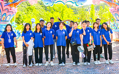 ��܇��Ӗ�WУ